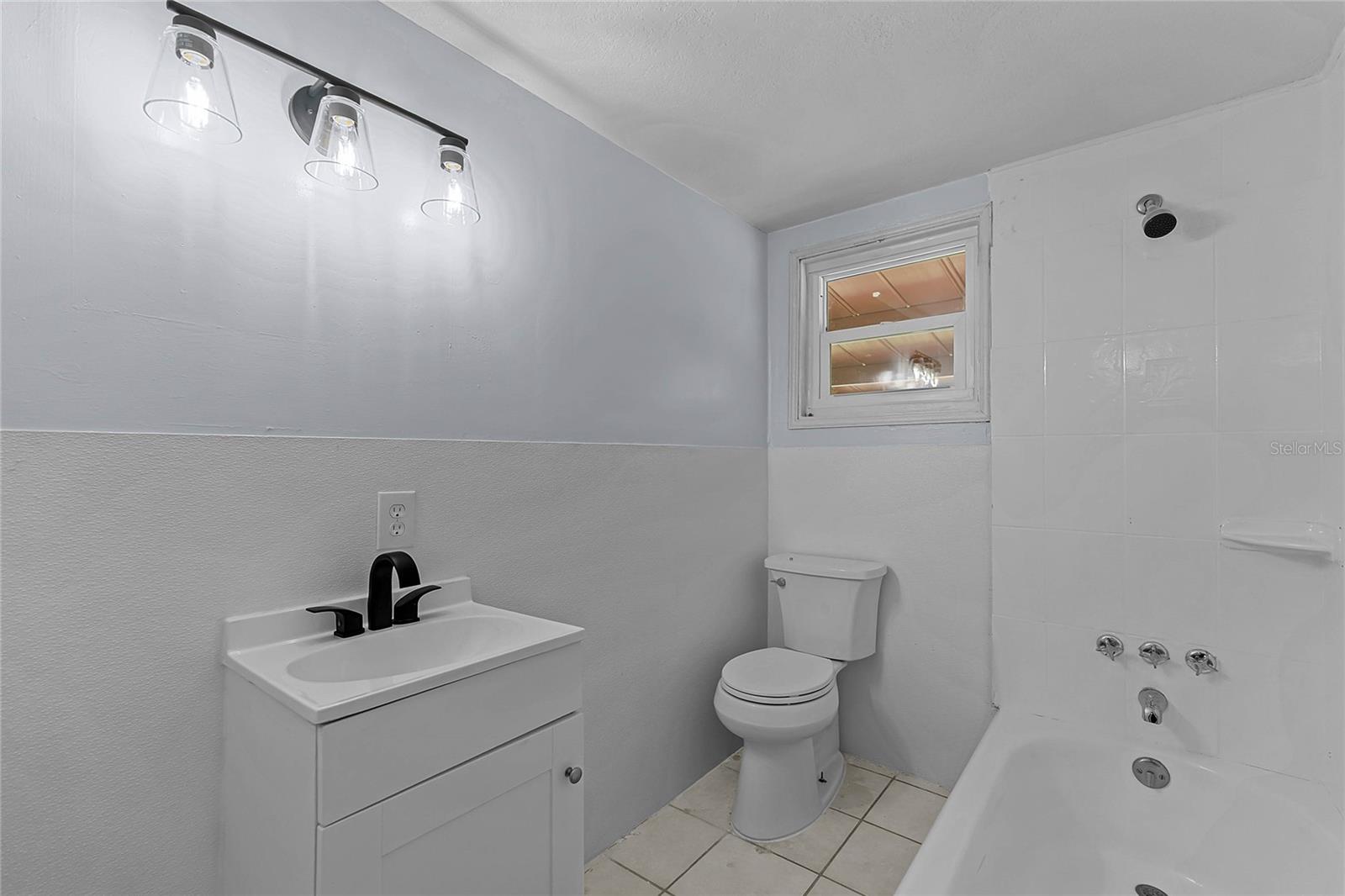 398 DUBS DR, DAYTONA BEACH, FL, 32117