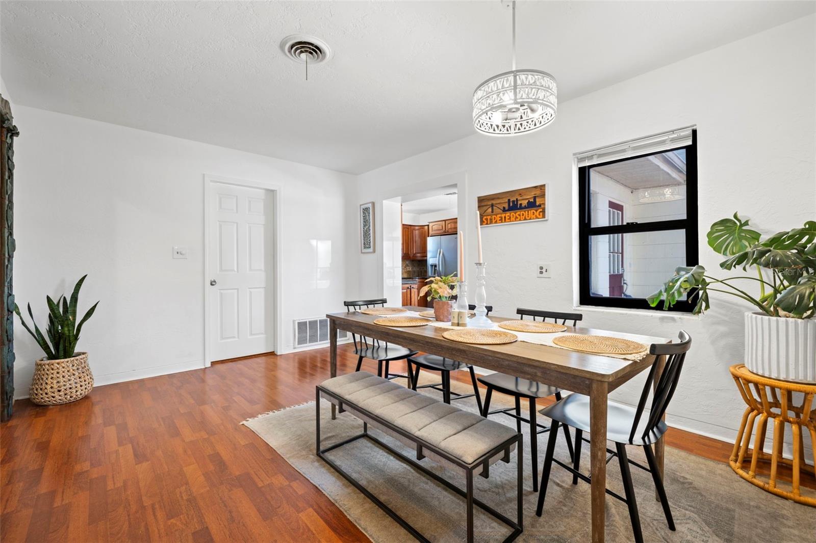 2890 40TH AVE N, ST PETERSBURG, FL, 33714