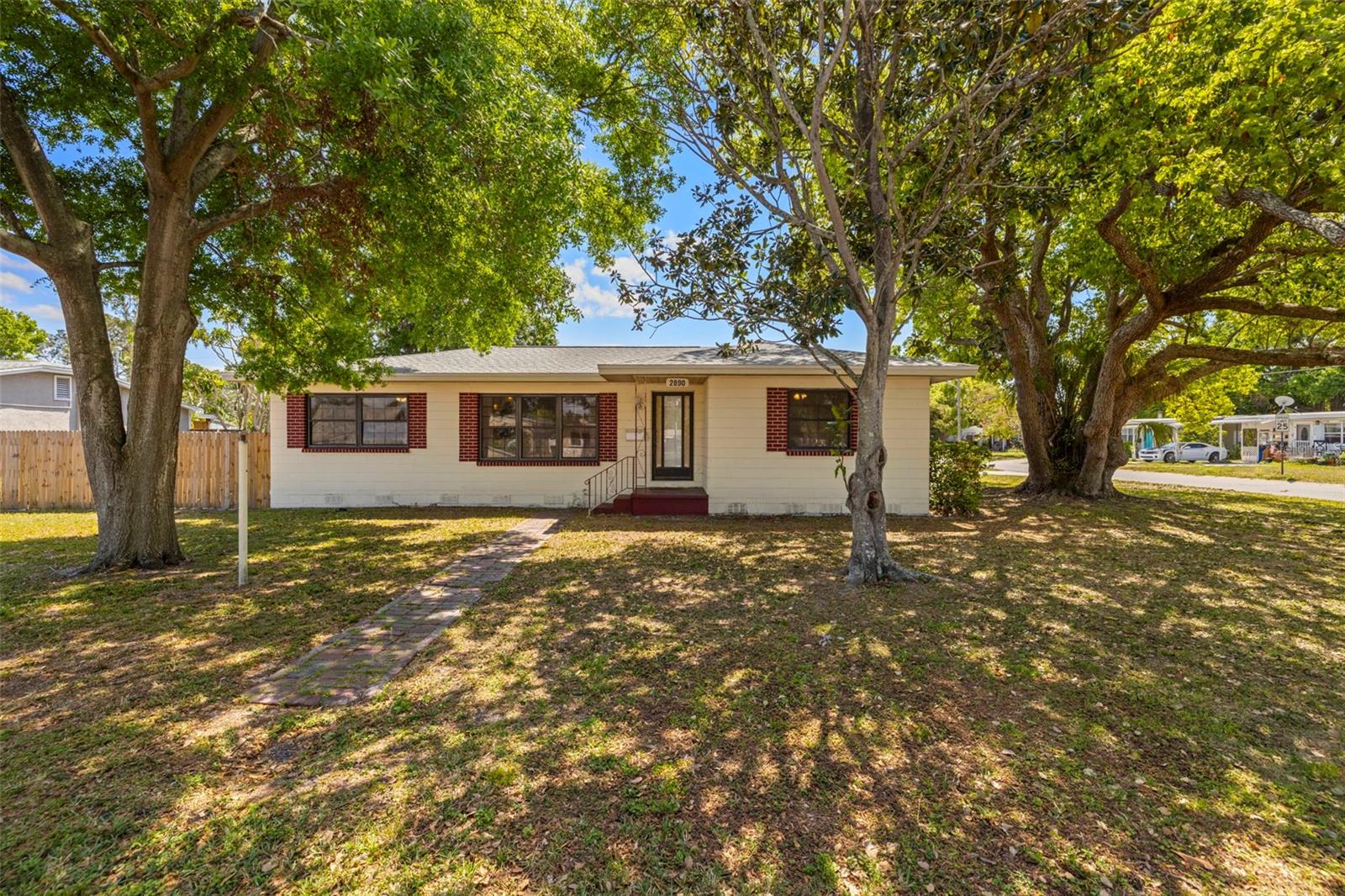 2890 40TH AVE N, ST PETERSBURG, FL, 33714