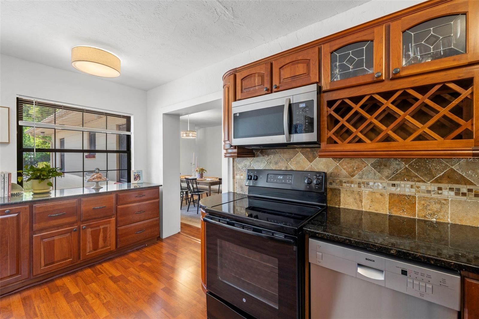 2890 40TH AVE N, ST PETERSBURG, FL, 33714