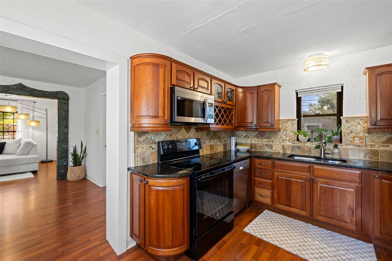 2890 40TH AVE N, ST PETERSBURG, FL, 33714