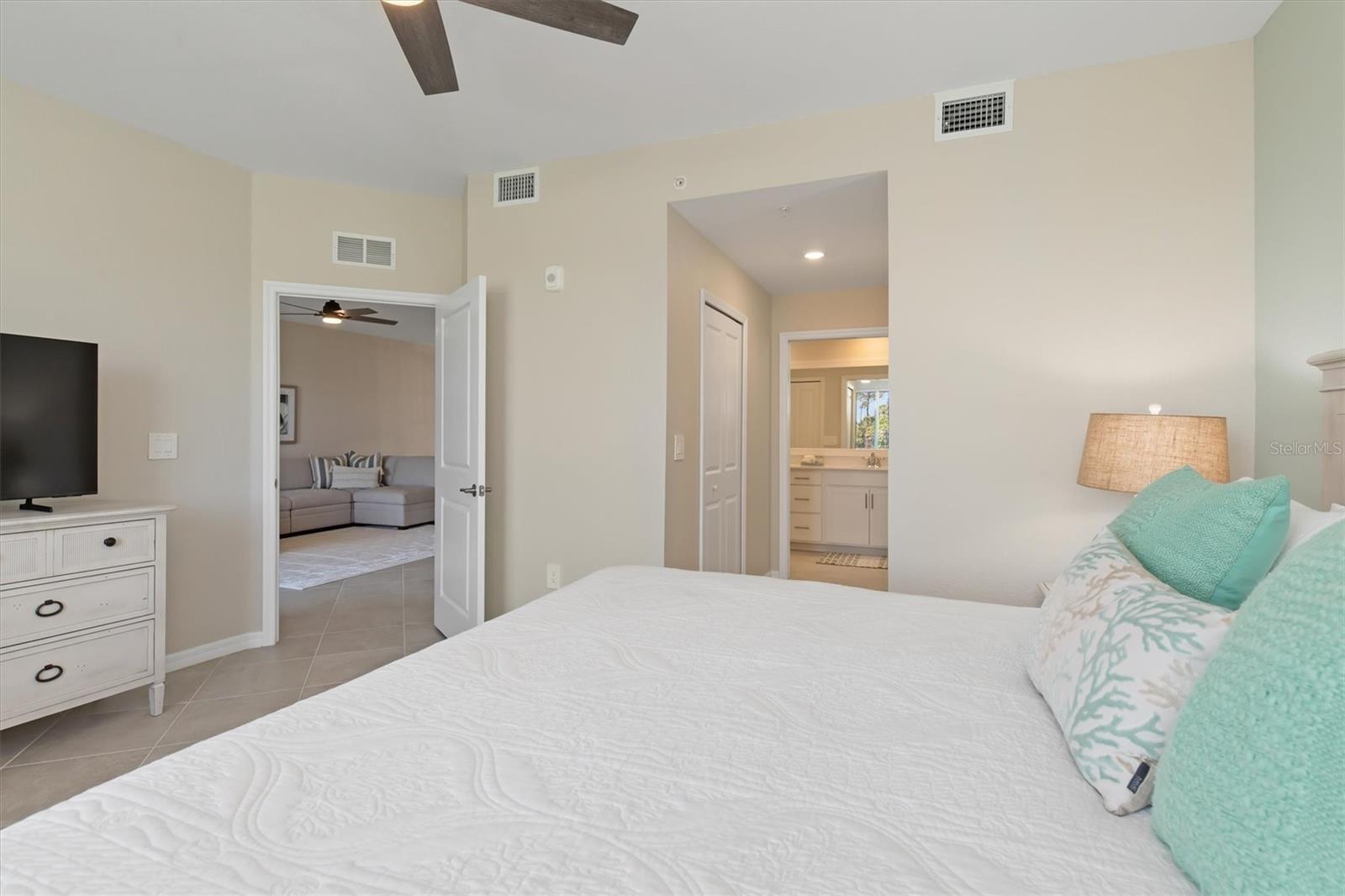 17505 OPAL SAND DR #101, VENICE, FL, 34293