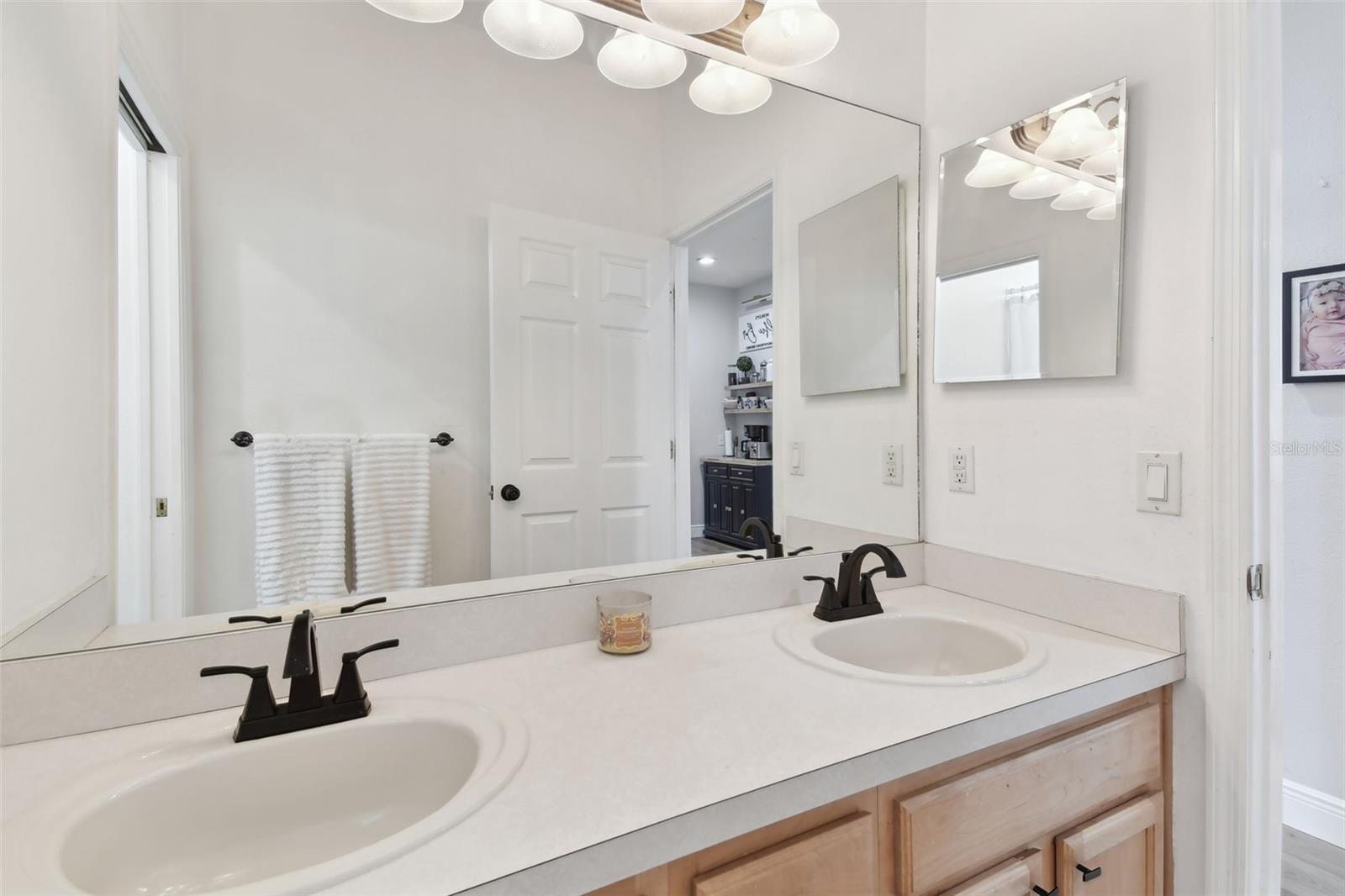 5813 BENT GRASS DR, VALRICO, FL, 33596