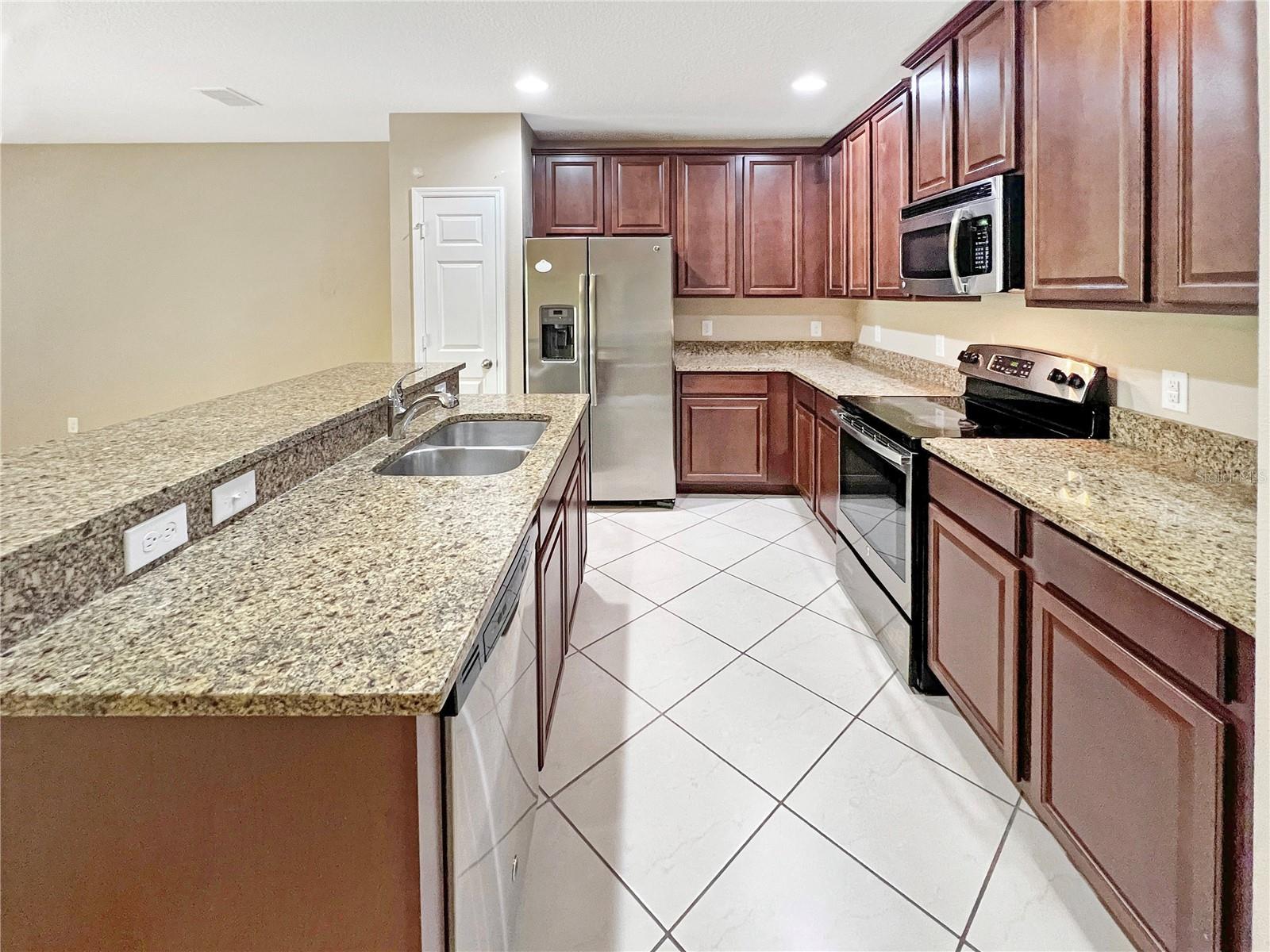 2920 TANZANITE TER, KISSIMMEE, FL, 34758