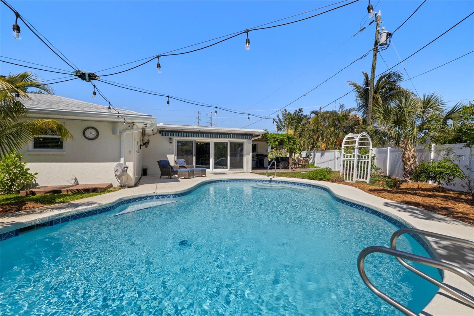 1508 EDEN ISLE BLVD NE, ST PETERSBURG, FL, 33704