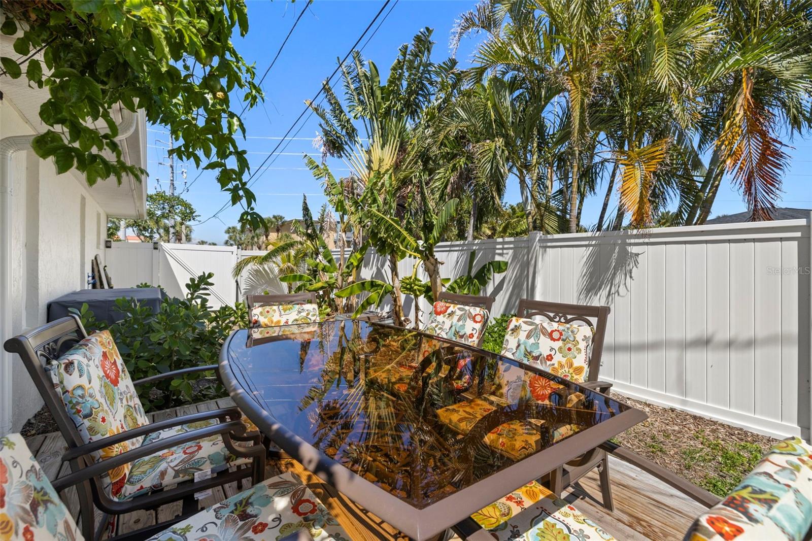 1508 EDEN ISLE BLVD NE, ST PETERSBURG, FL, 33704