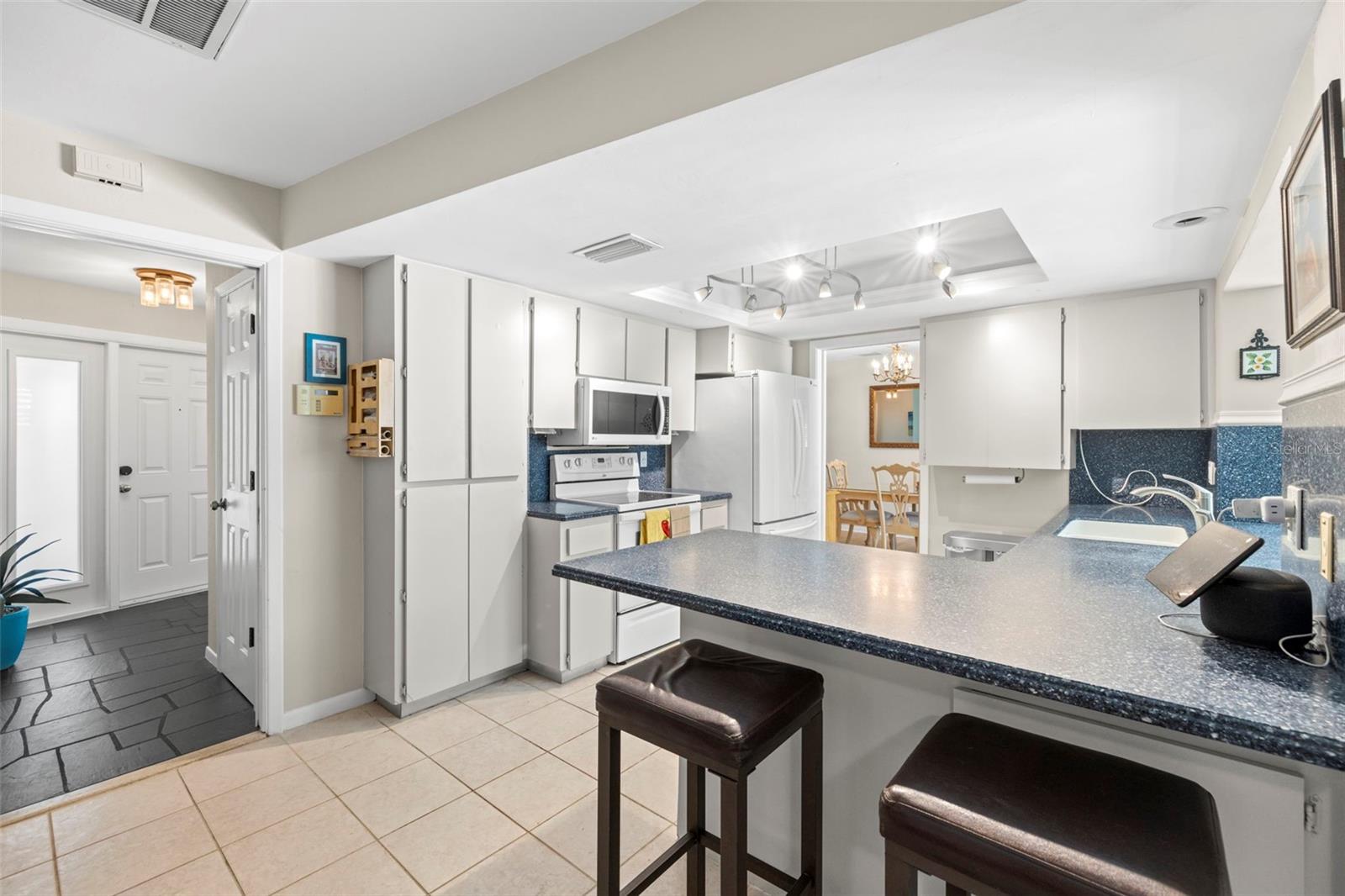 1508 EDEN ISLE BLVD NE, ST PETERSBURG, FL, 33704