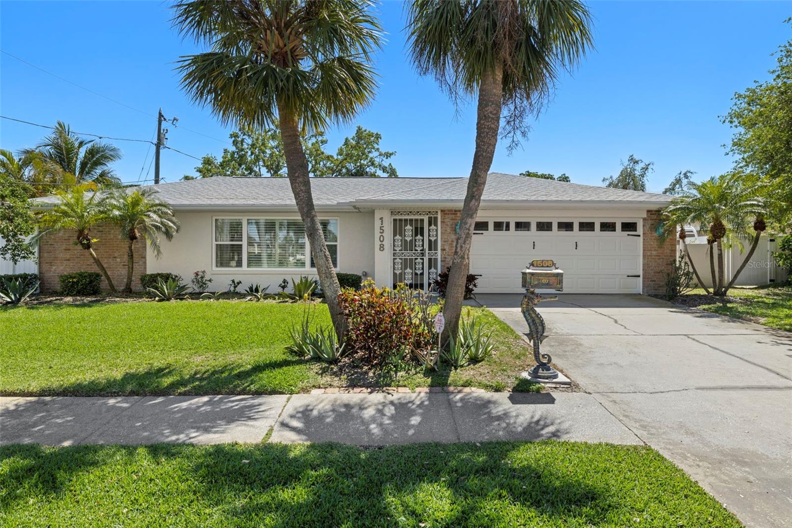 1508 EDEN ISLE BLVD NE, ST PETERSBURG, FL, 33704