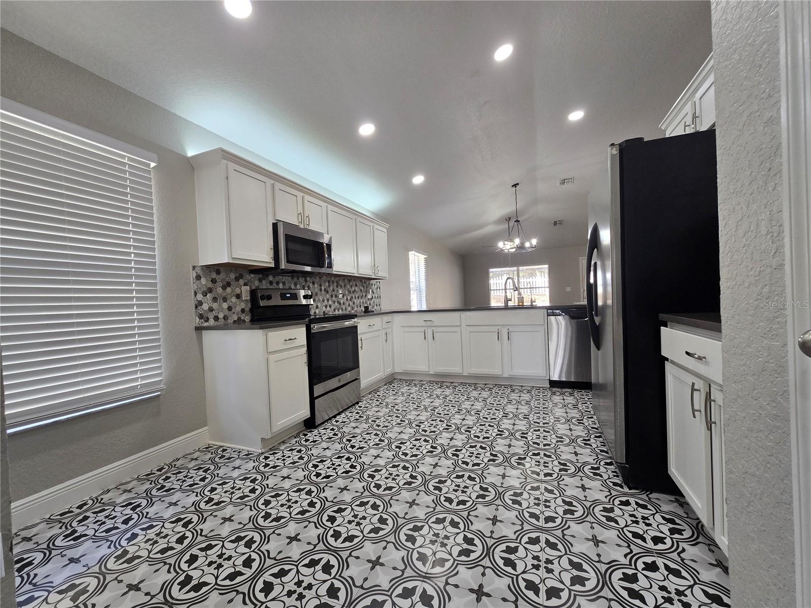 31093 SATINLEAF RUN, BROOKSVILLE, FL, 34602