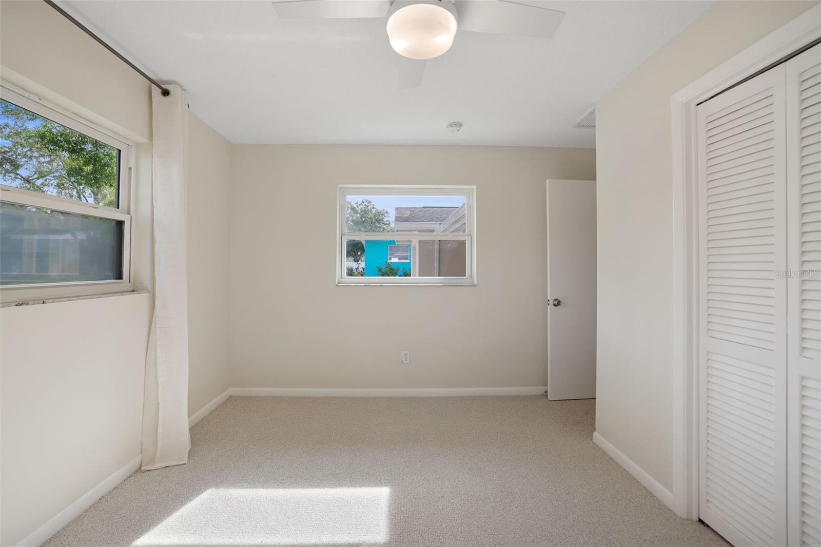 1047 ROBMAR RD, DUNEDIN, FL, 34698
