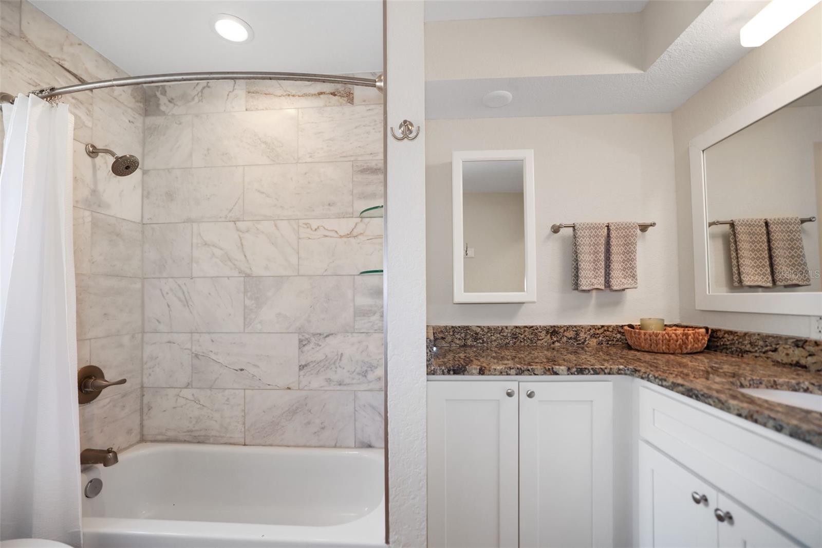 1047 ROBMAR RD, DUNEDIN, FL, 34698