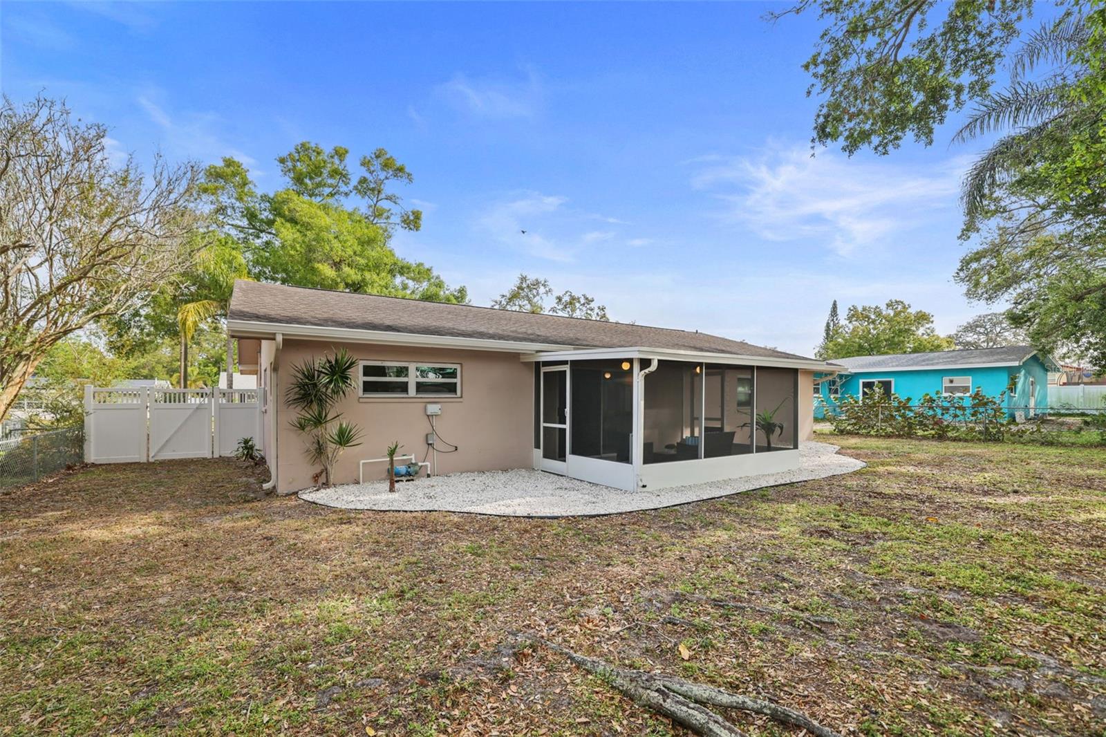 1047 ROBMAR RD, DUNEDIN, FL, 34698