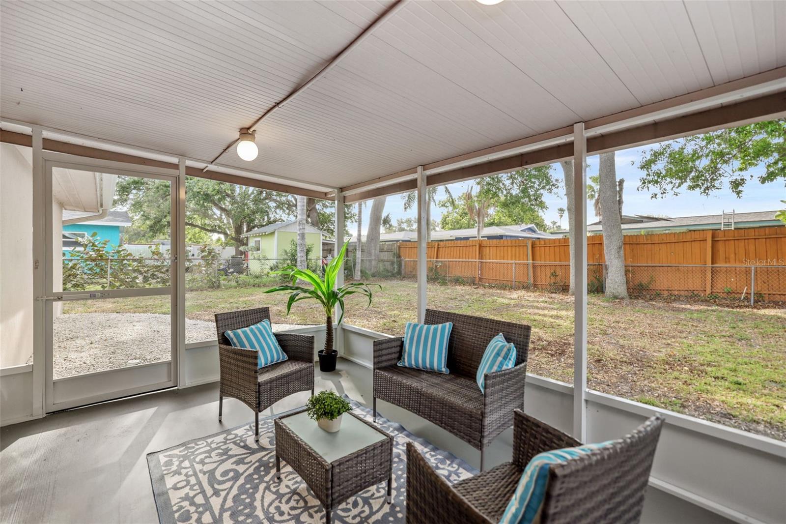 1047 ROBMAR RD, DUNEDIN, FL, 34698