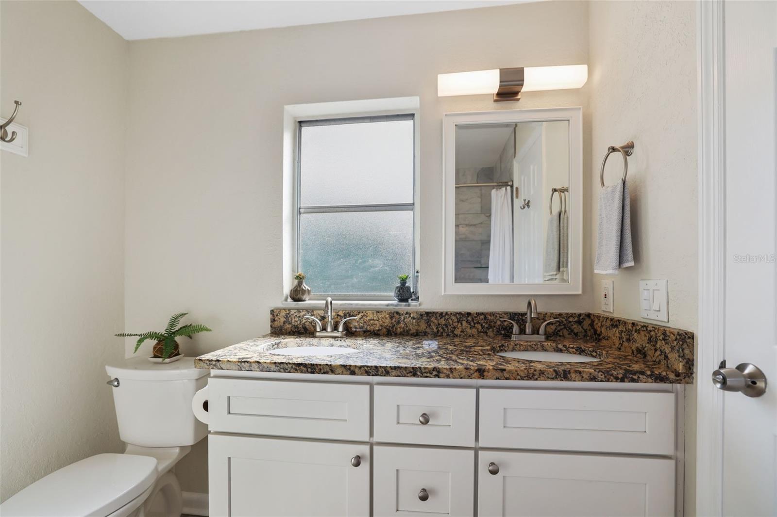 1047 ROBMAR RD, DUNEDIN, FL, 34698