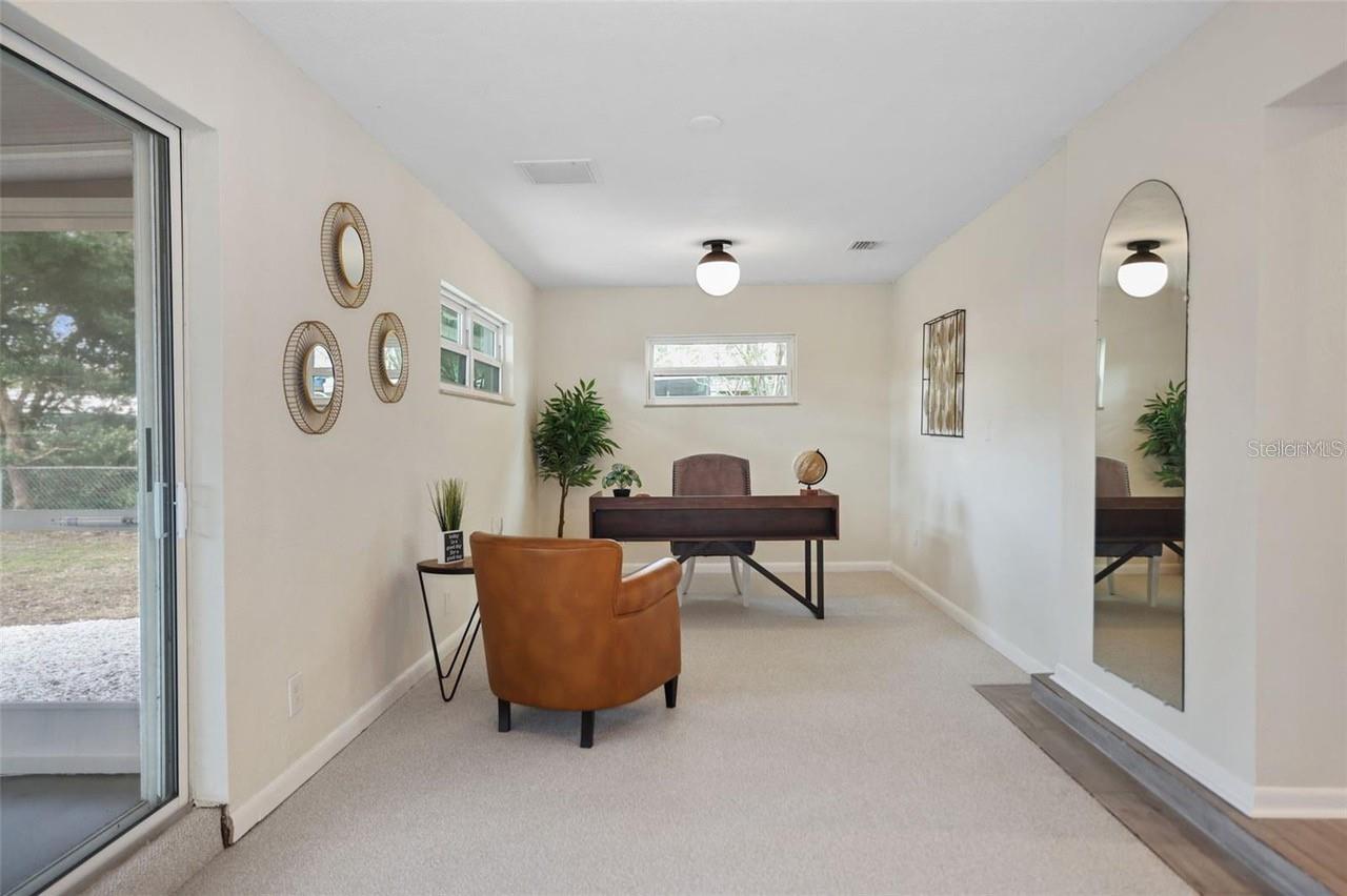 1047 ROBMAR RD, DUNEDIN, FL, 34698