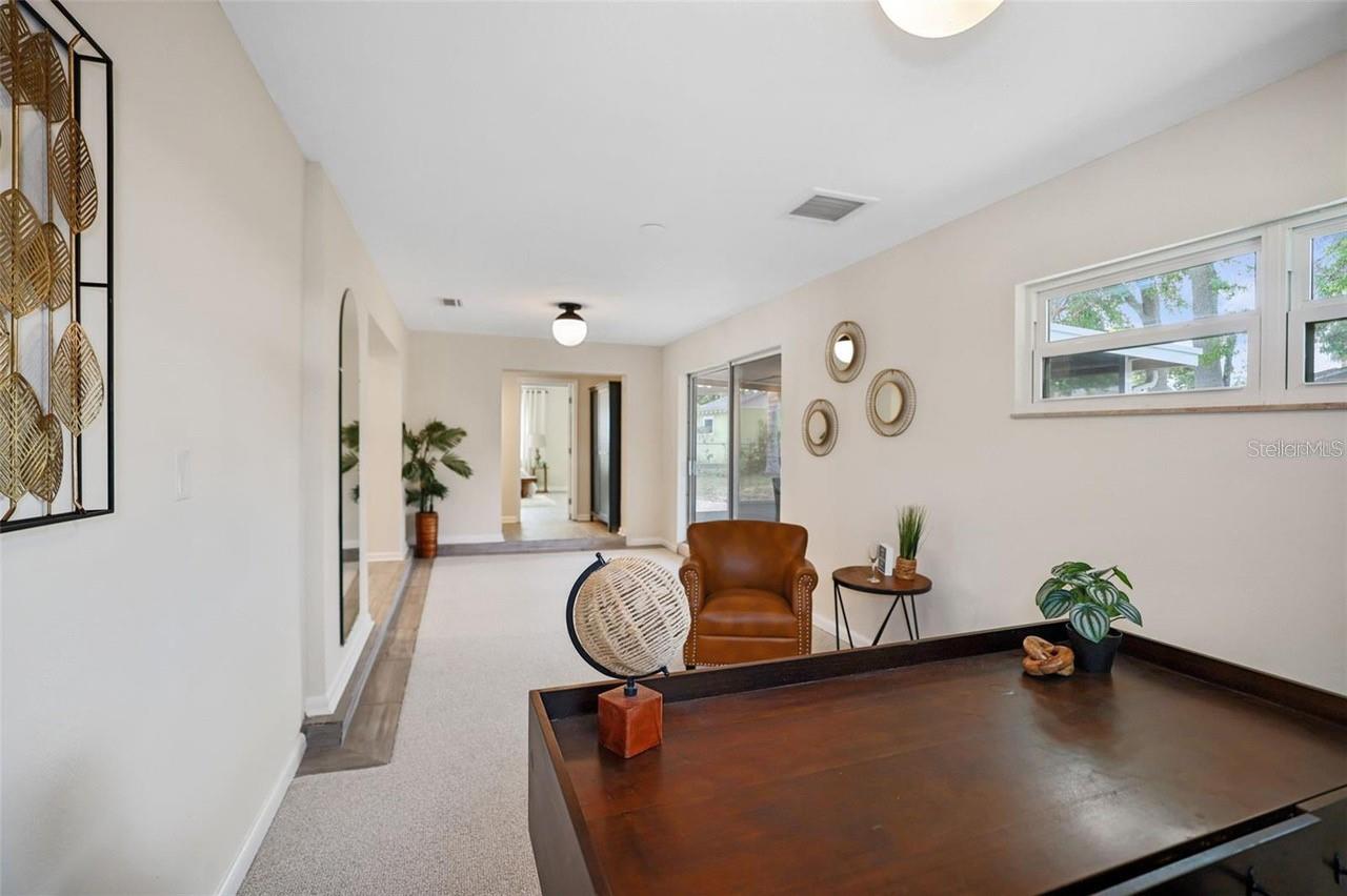 1047 ROBMAR RD, DUNEDIN, FL, 34698
