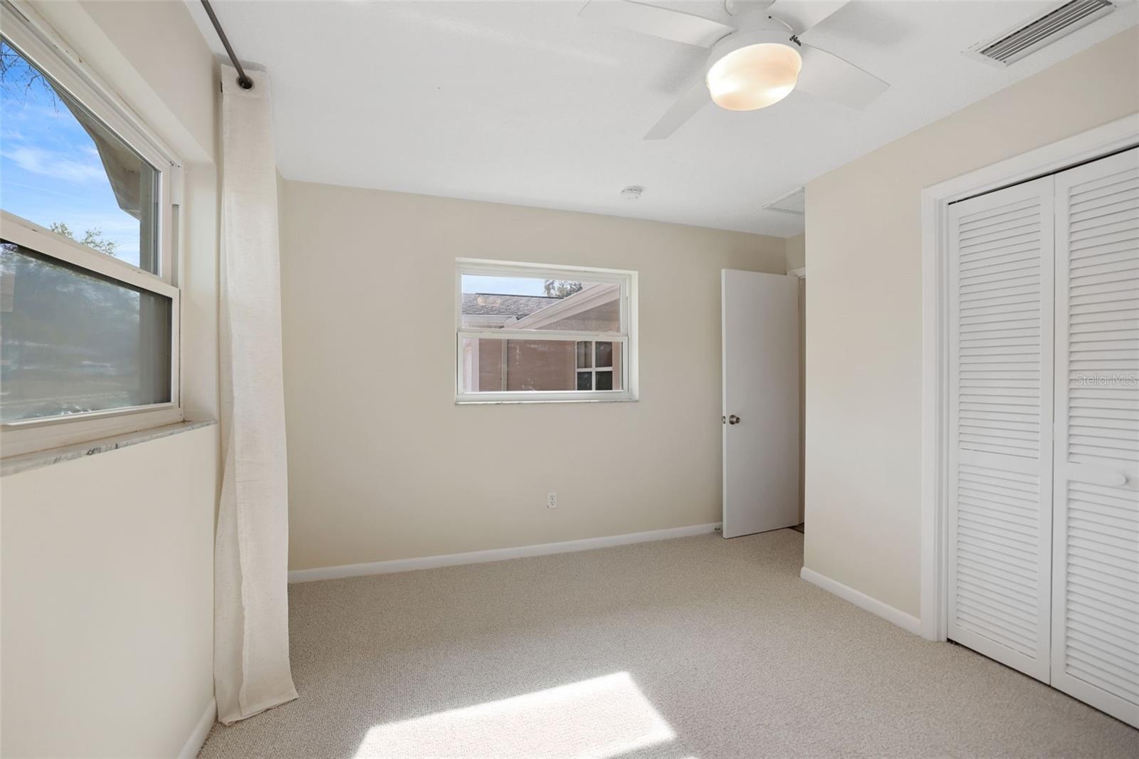 1047 ROBMAR RD, DUNEDIN, FL, 34698