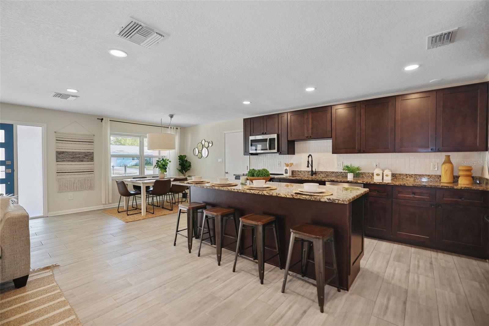 1047 ROBMAR RD, DUNEDIN, FL, 34698