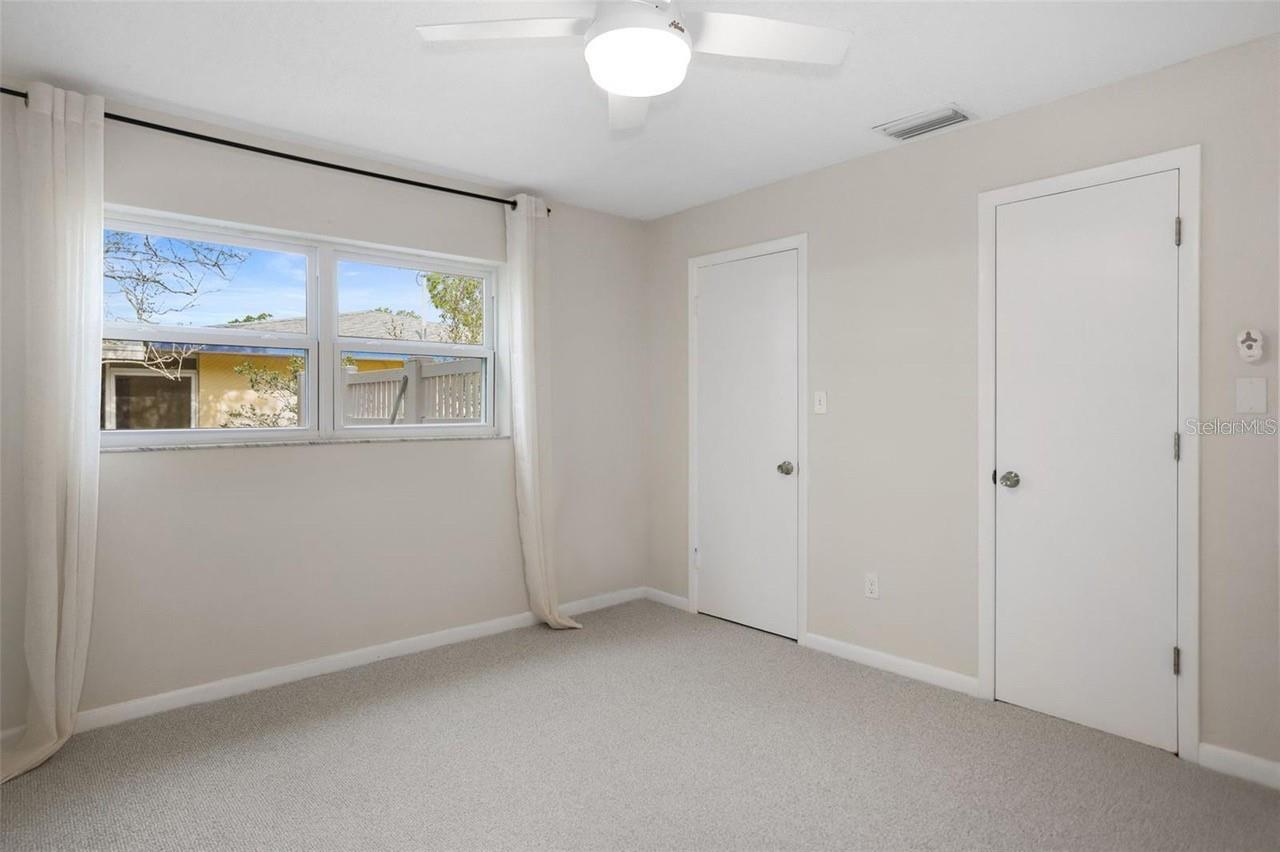 1047 ROBMAR RD, DUNEDIN, FL, 34698