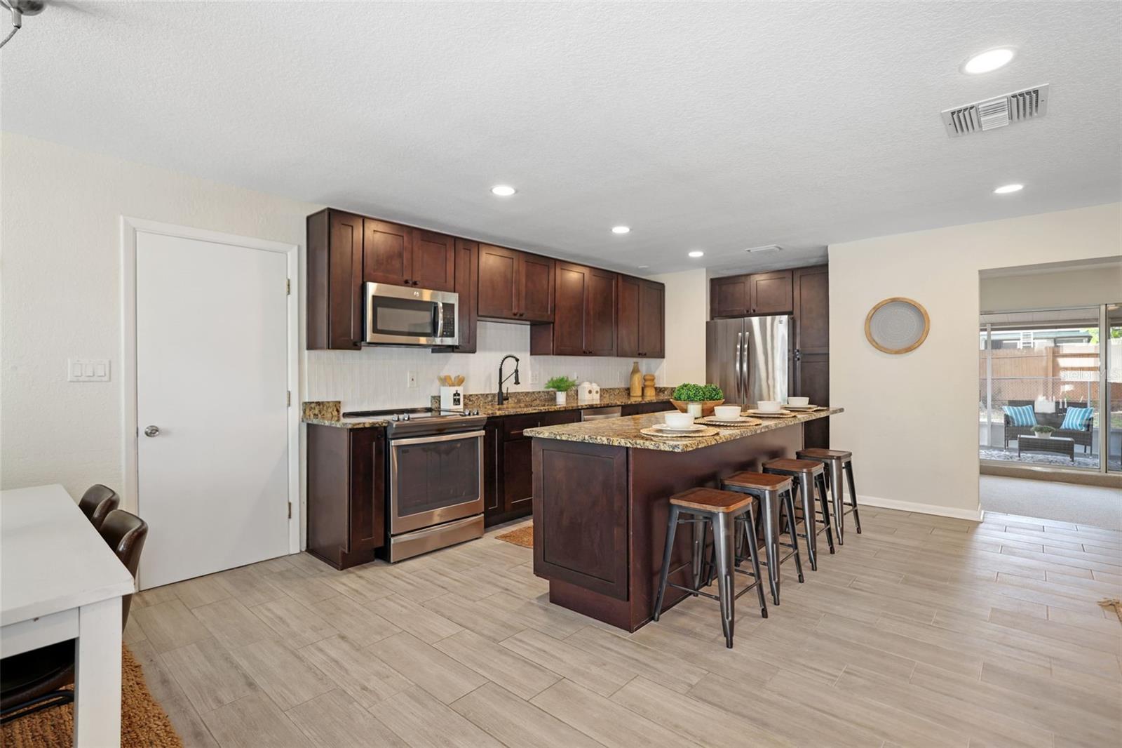1047 ROBMAR RD, DUNEDIN, FL, 34698