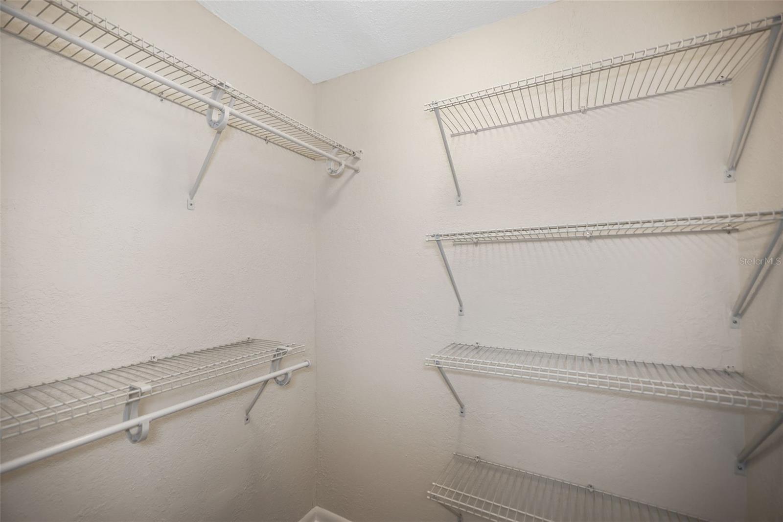 1047 ROBMAR RD, DUNEDIN, FL, 34698