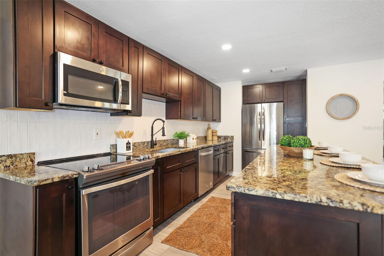 1047 ROBMAR RD, DUNEDIN, FL, 34698