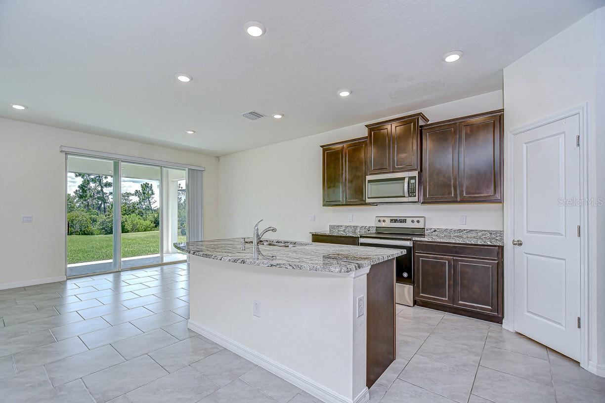 5325 THISTLE FIELD CT, WESLEY CHAPEL, FL, 33545