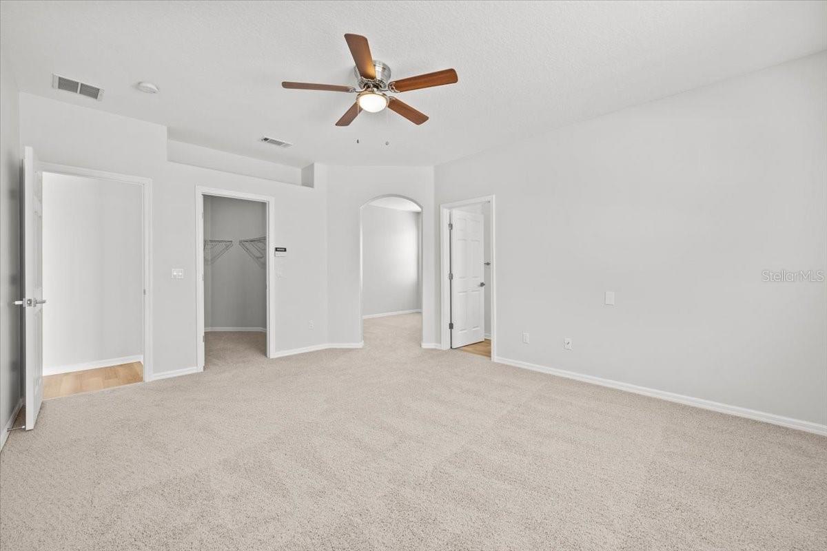 438 COTSWOLD CIR, DAVENPORT, FL, 33837