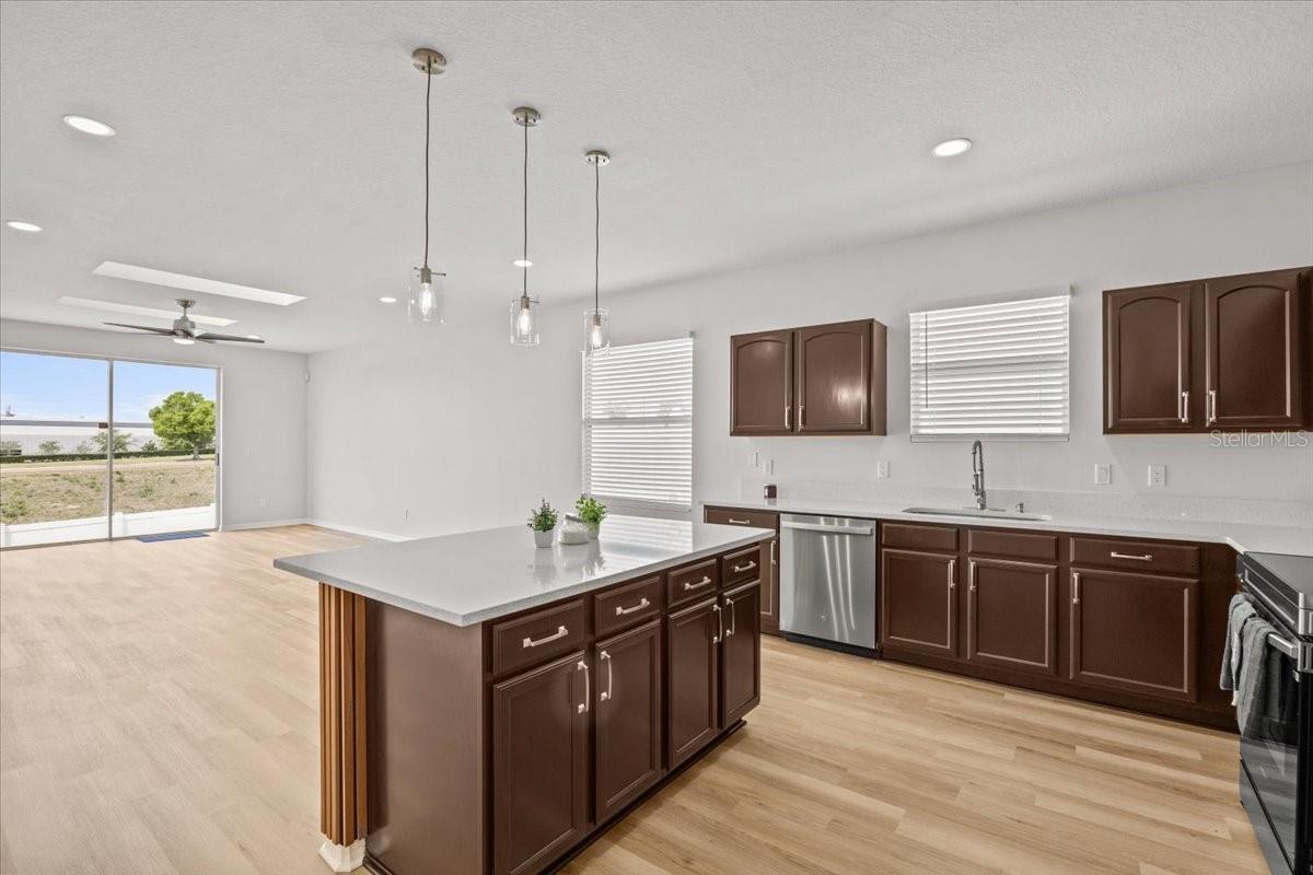438 COTSWOLD CIR, DAVENPORT, FL, 33837