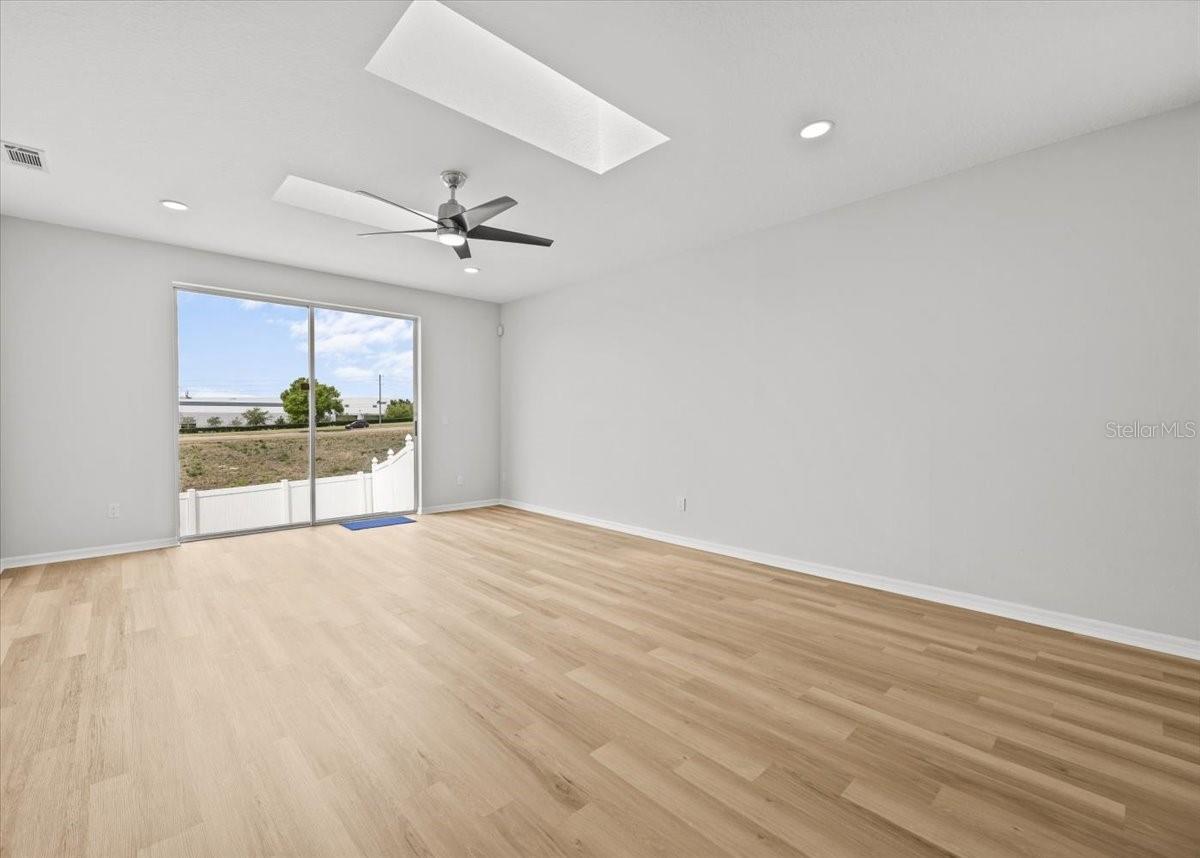438 COTSWOLD CIR, DAVENPORT, FL, 33837