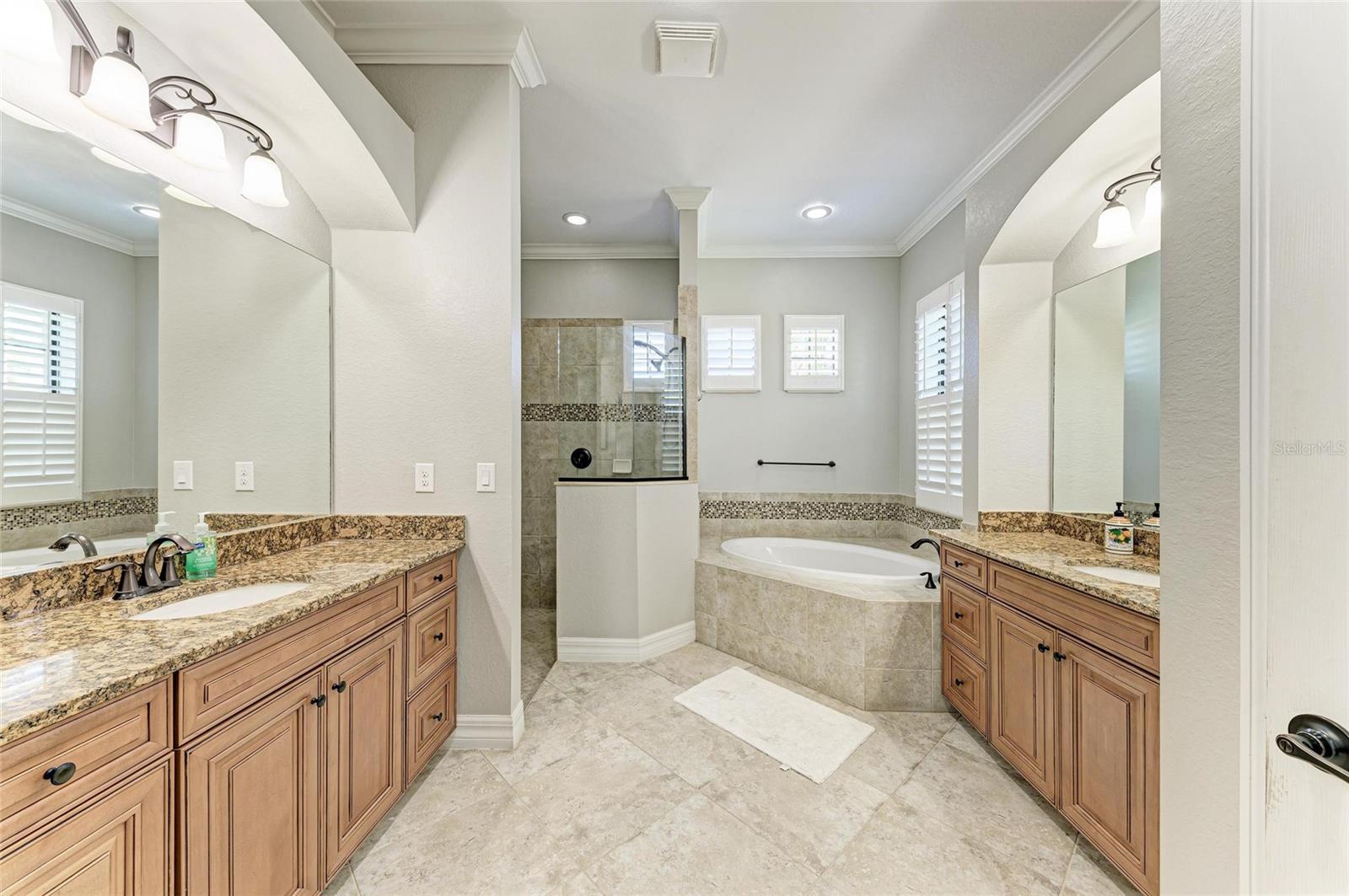 13107 BRIDGEPORT XING, LAKEWOOD RANCH, FL, 34211