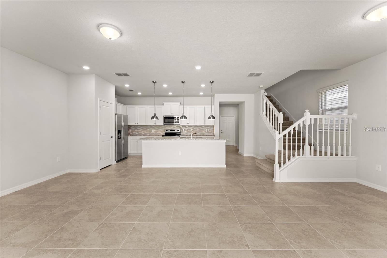 930 PARADISE DR, DAVENPORT, FL, 33897