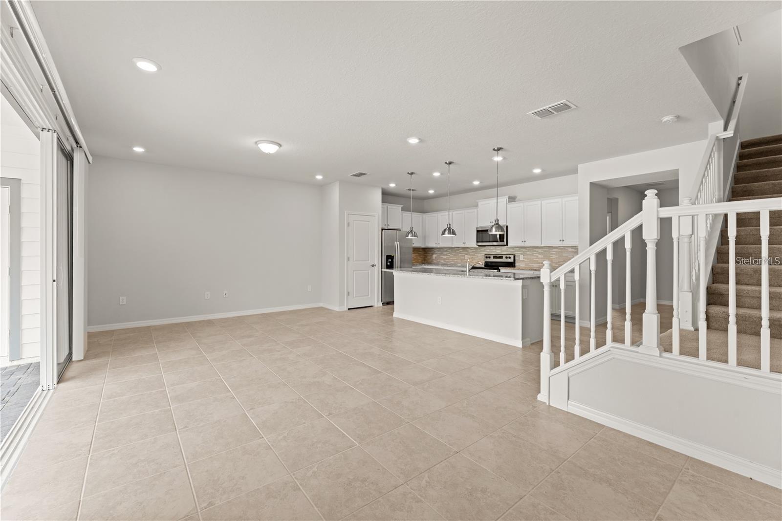 930 PARADISE DR, DAVENPORT, FL, 33897