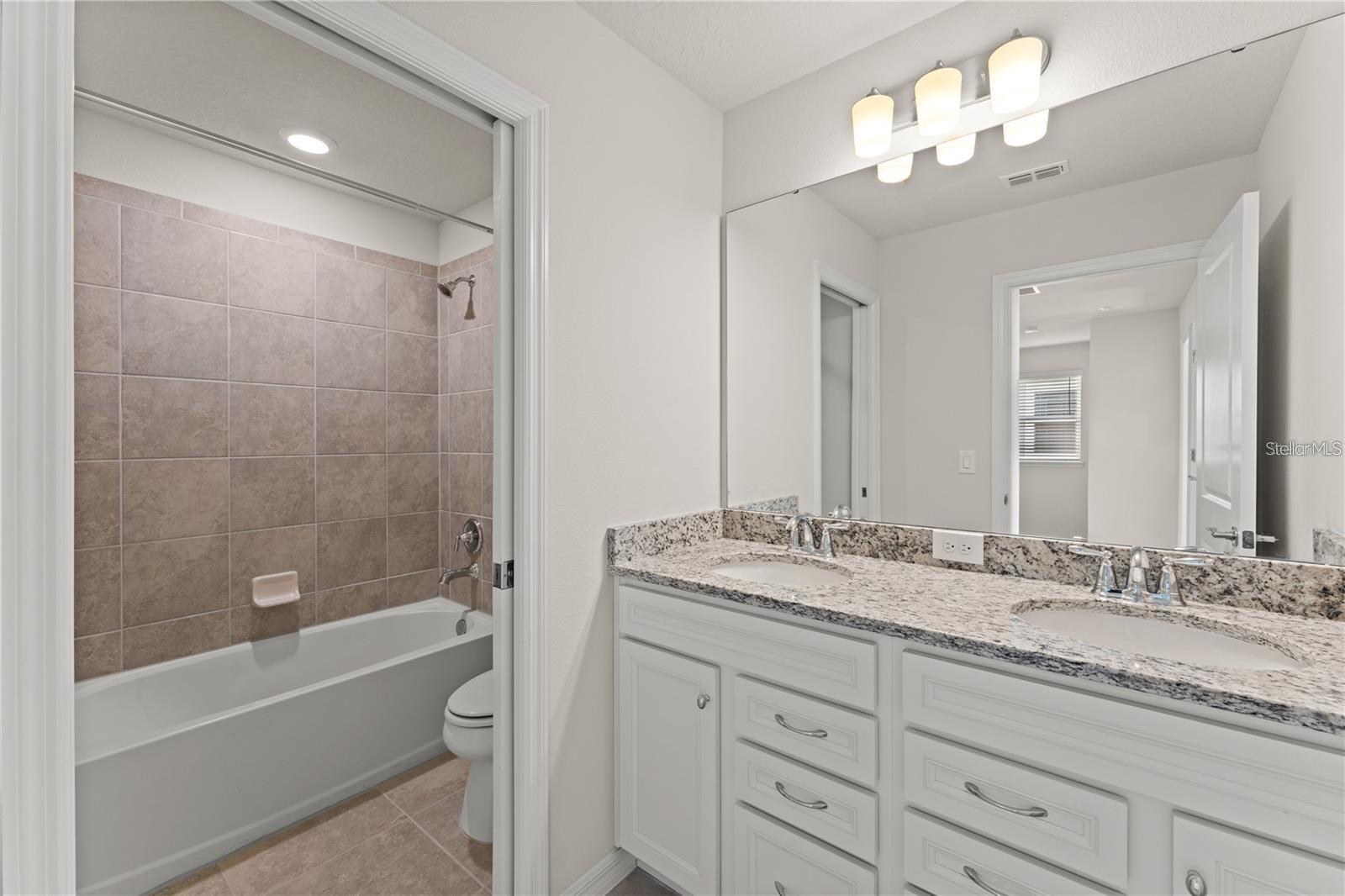 930 PARADISE DR, DAVENPORT, FL, 33897