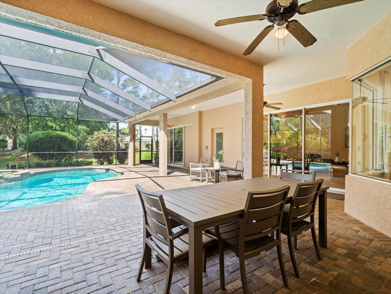 428 PINE BLUFF DR, LUTZ, FL, 33549