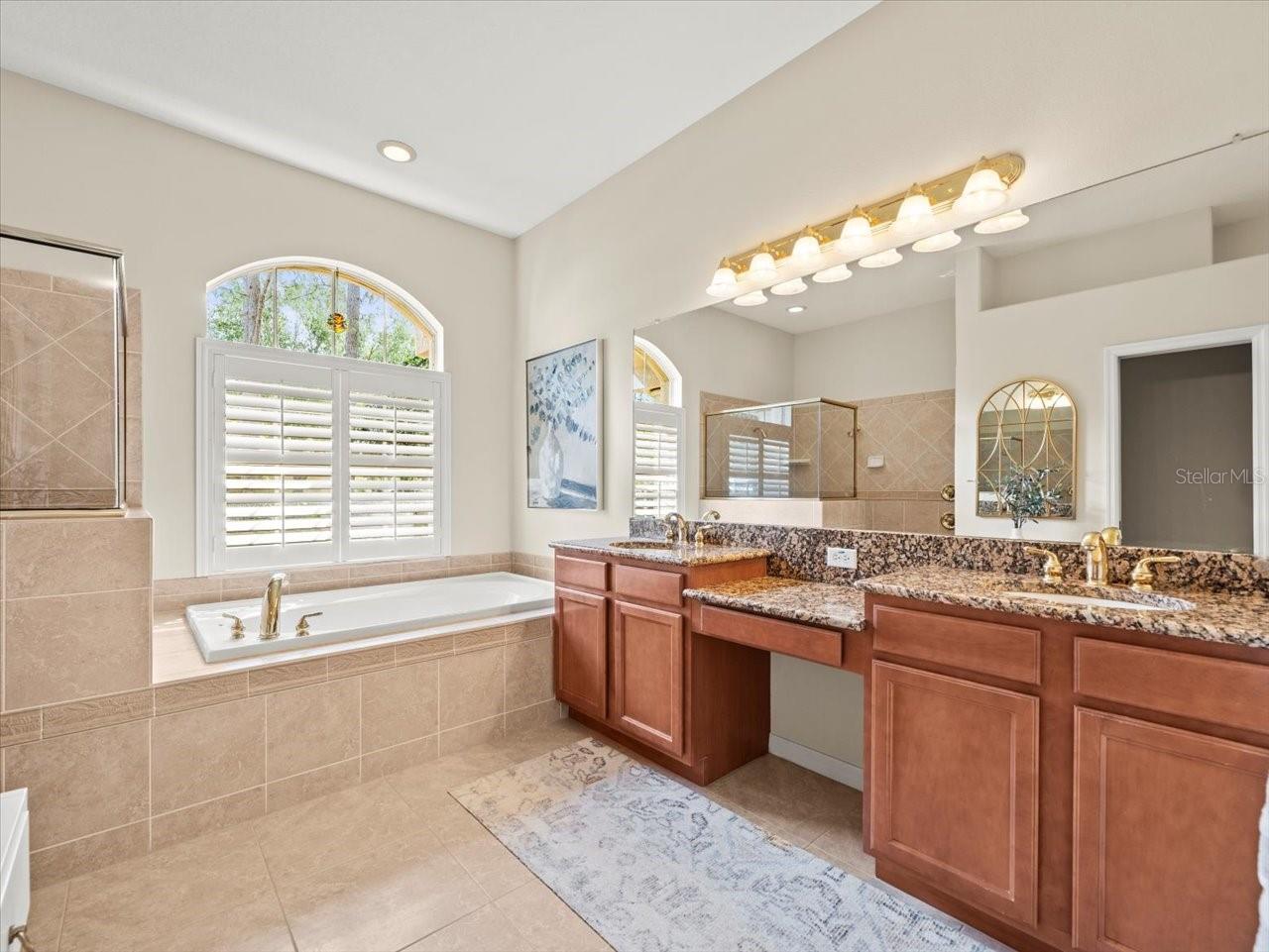 428 PINE BLUFF DR, LUTZ, FL, 33549