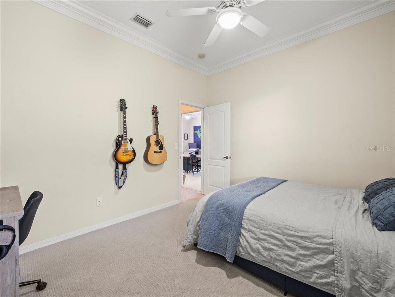 428 PINE BLUFF DR, LUTZ, FL, 33549