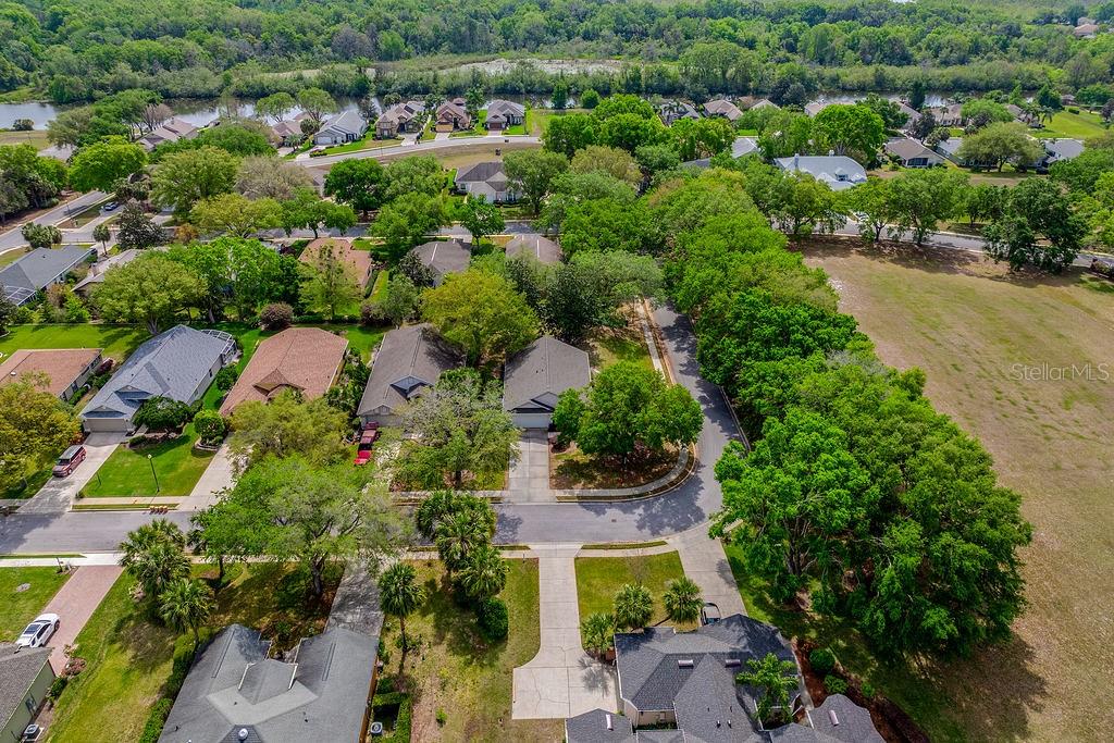 39900 BAYVIEW DR, LADY LAKE, FL, 32159