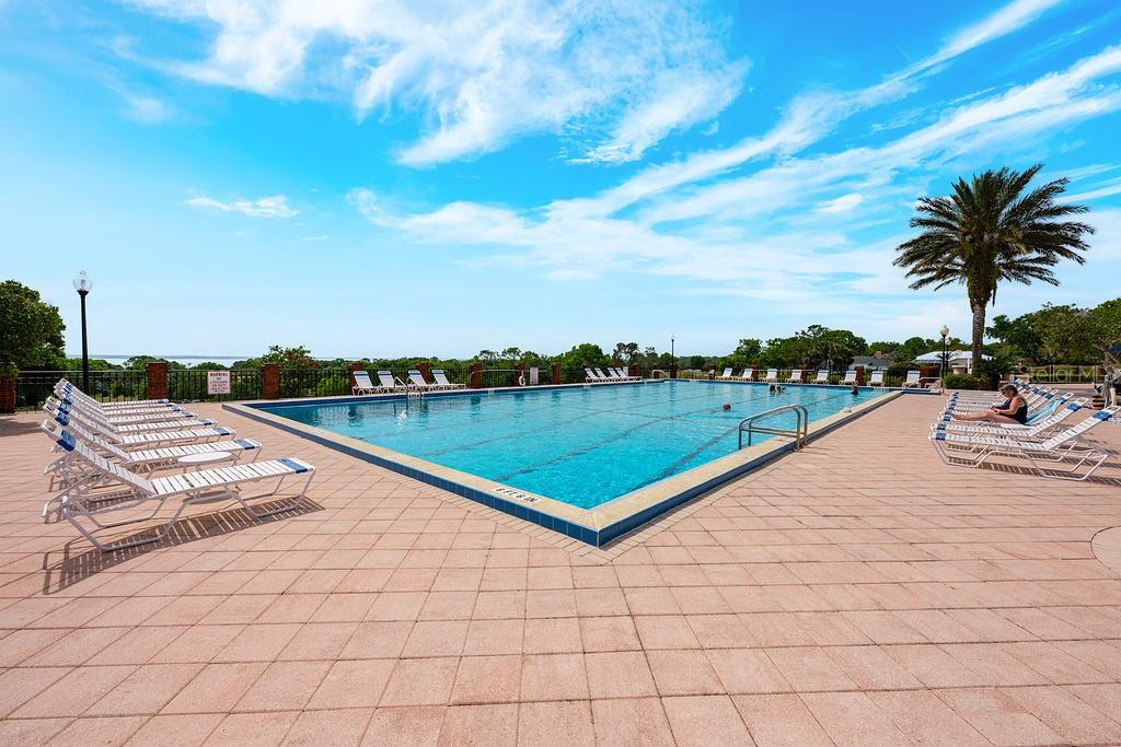 39900 BAYVIEW DR, LADY LAKE, FL, 32159