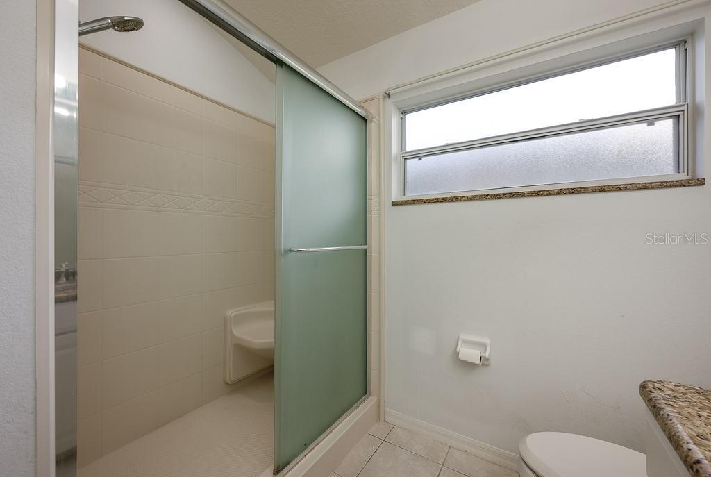 39900 BAYVIEW DR, LADY LAKE, FL, 32159