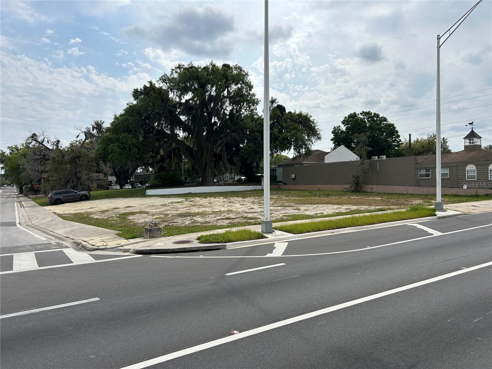 207 S PINE AVE #100, 200, 300, 400, 500, OCALA, FL, 34471