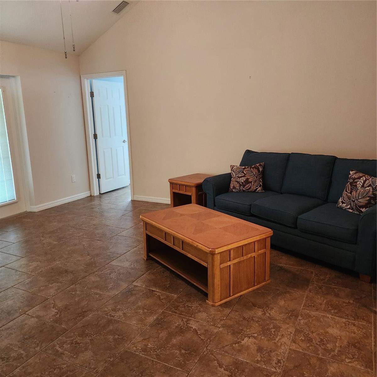 1 BALLARD LN, PALM COAST, FL, 32137