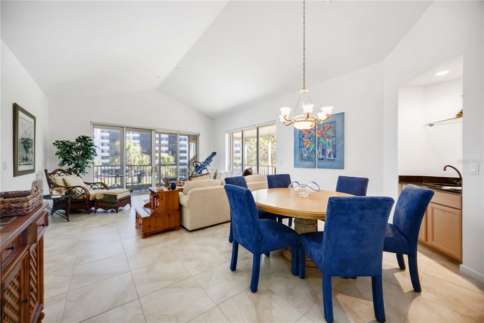 1240 DOLPHIN BAY WAY #304, SIESTA KEY, FL, 34242