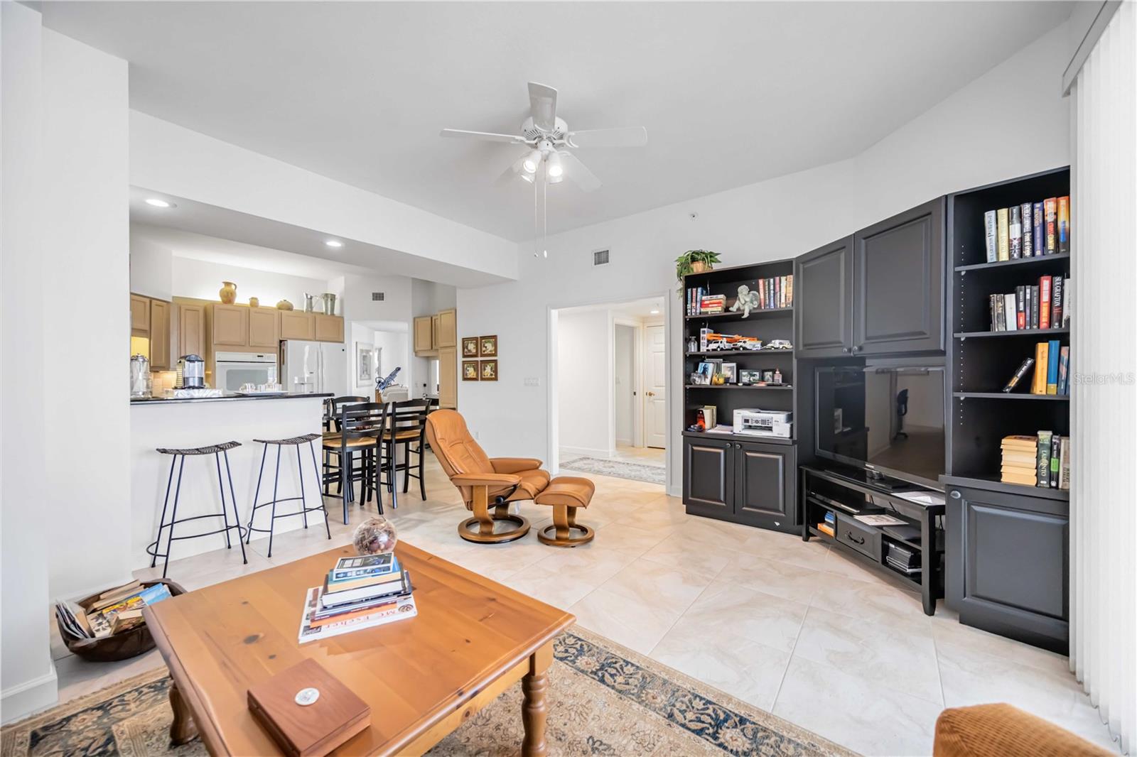 1240 DOLPHIN BAY WAY #304, SIESTA KEY, FL, 34242