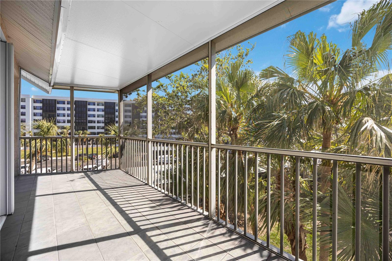 1240 DOLPHIN BAY WAY #304, SIESTA KEY, FL, 34242