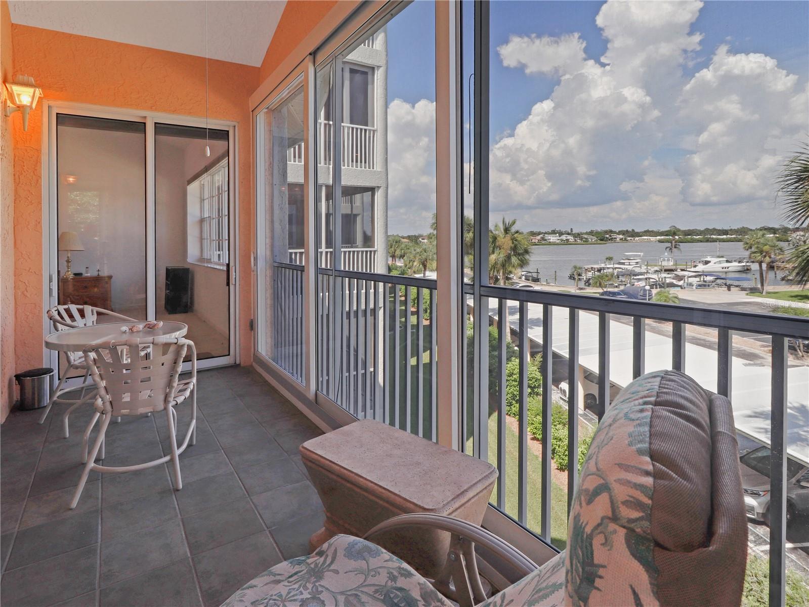 1240 DOLPHIN BAY WAY #304, SIESTA KEY, FL, 34242