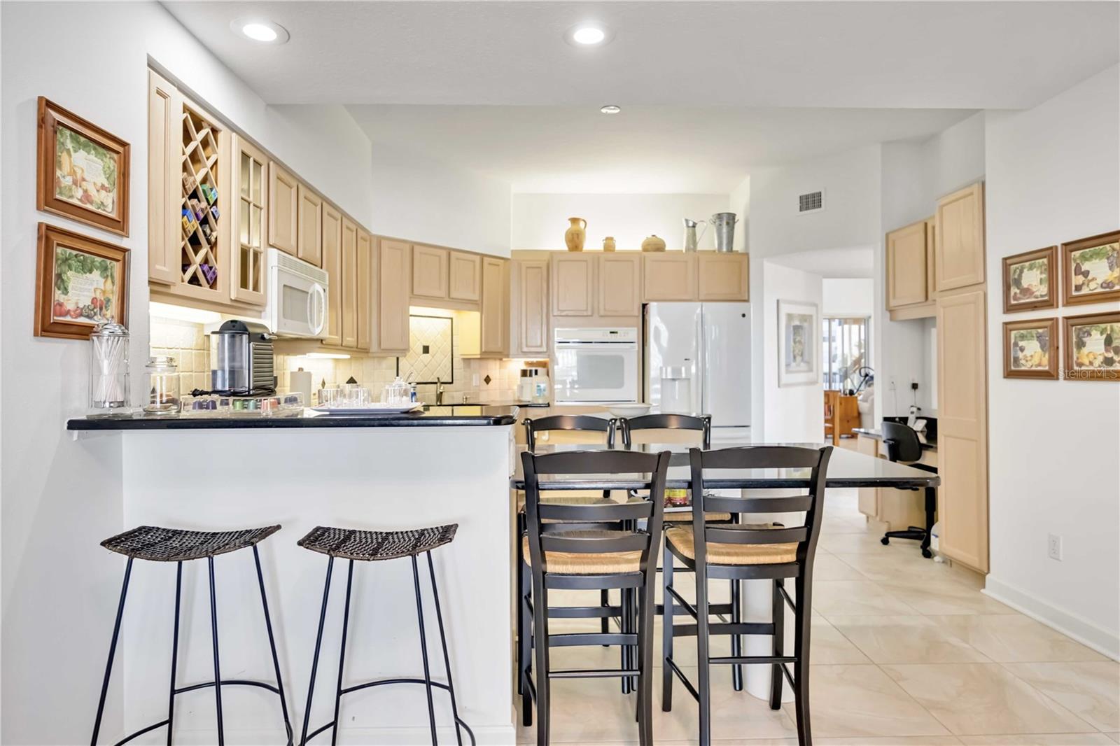 1240 DOLPHIN BAY WAY #304, SIESTA KEY, FL, 34242