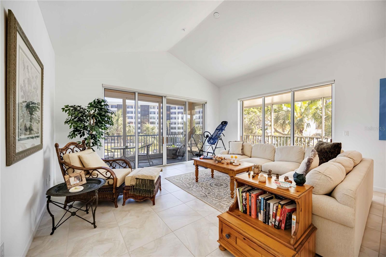 1240 DOLPHIN BAY WAY #304, SIESTA KEY, FL, 34242