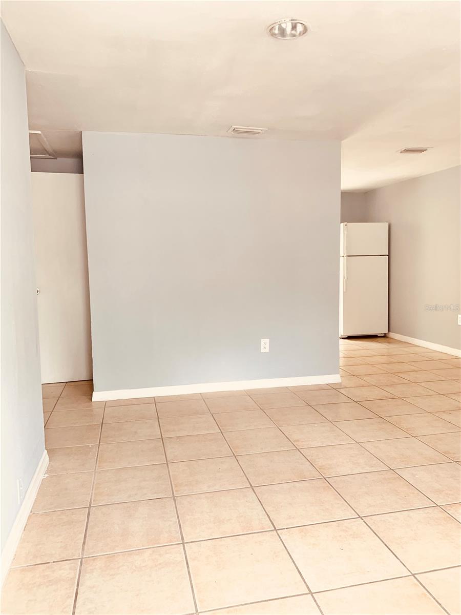 8807 N MULBERRY ST #B, TAMPA, FL, 33604
