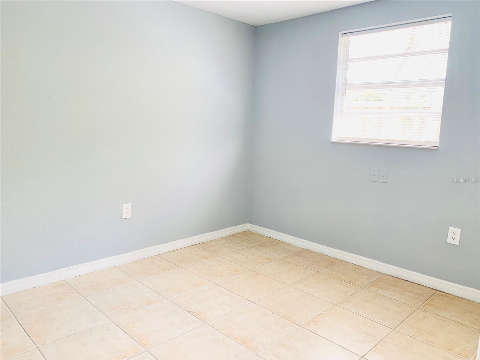 8807 N MULBERRY ST #B, TAMPA, FL, 33604